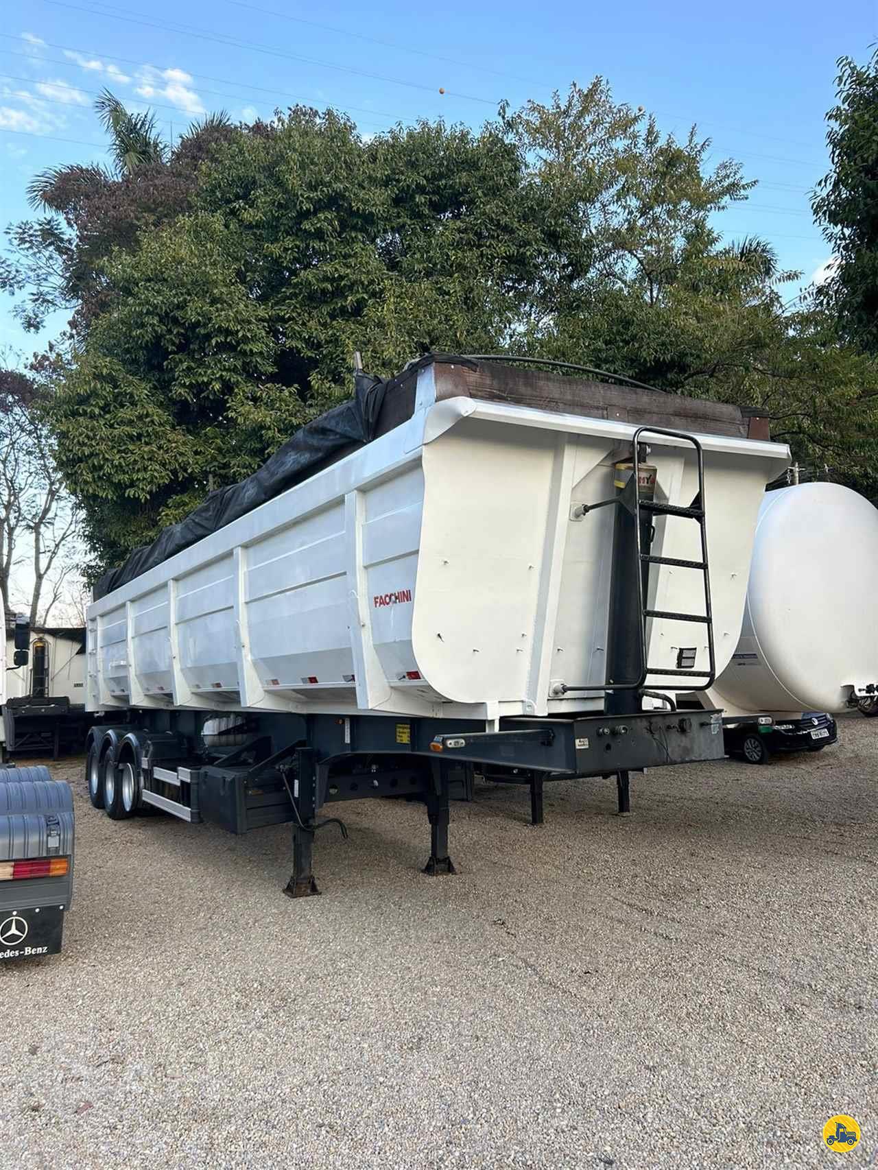 CARRETA SEMI-REBOQUE BASCULANTE AFL Caminhões ITAJUBA MINAS GERAIS MG